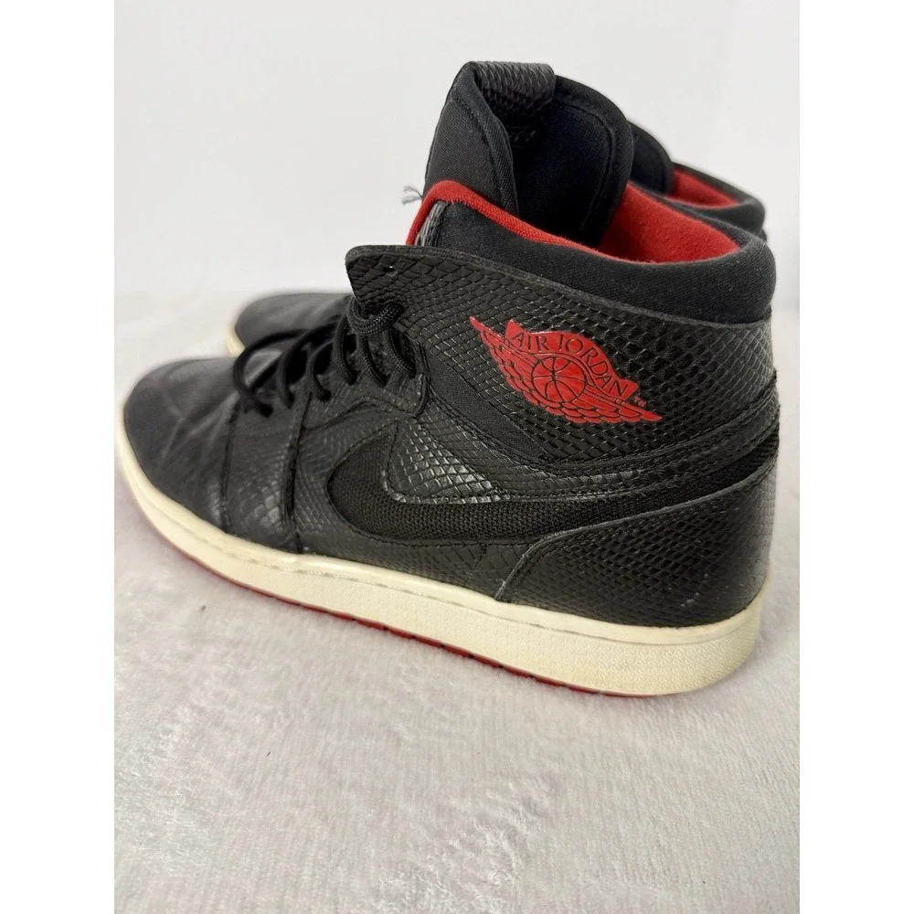 Nike Air Jordan 1 Retro Snakeskin Black‎ Red  819176-001 Men's Size 11